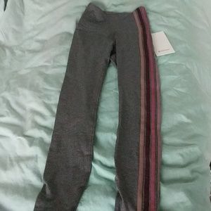 NWT Lululemon Take a Hint tight